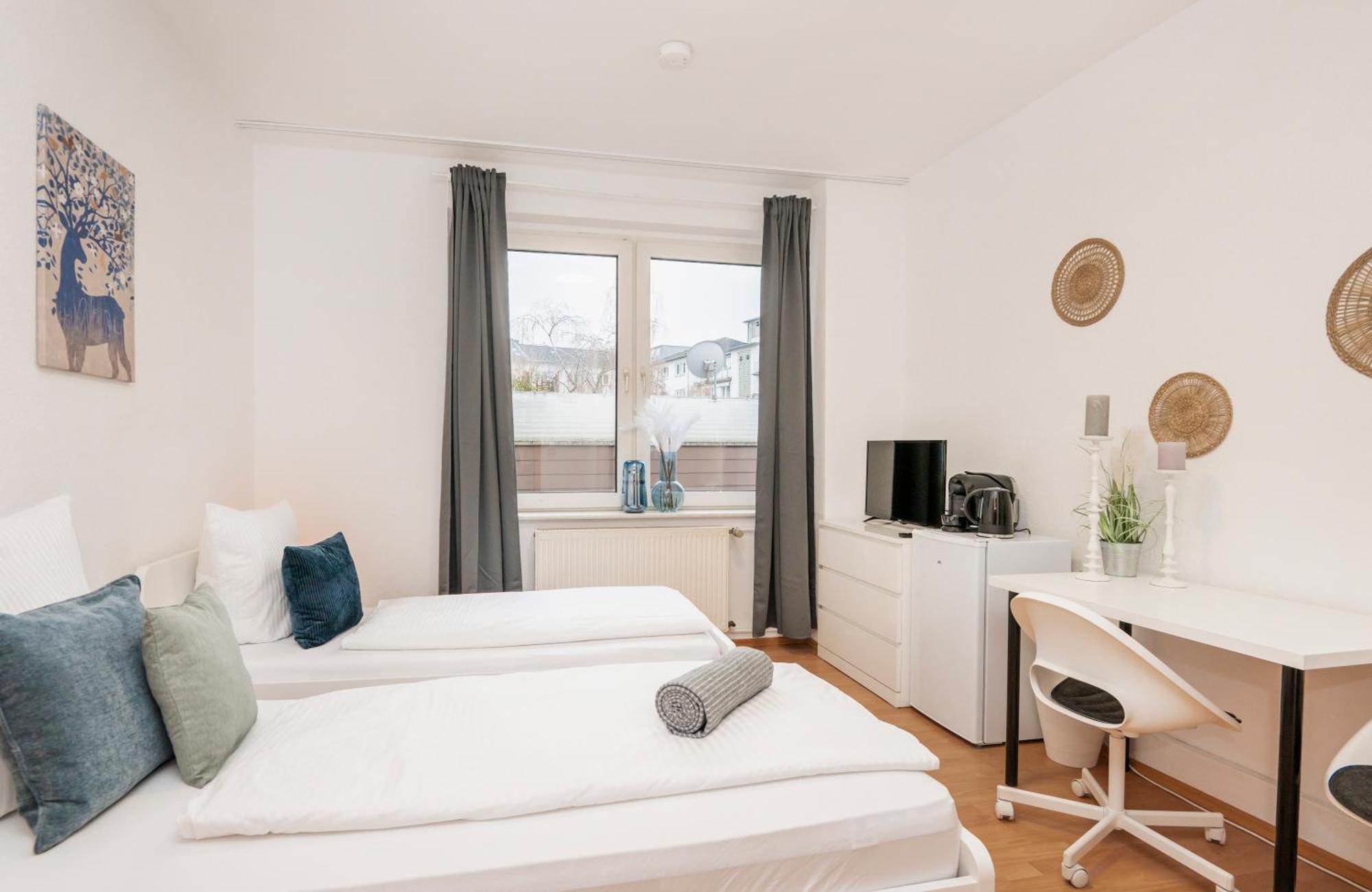 Kurzzeitglueck 24H Self Check-In E02 Apartamento Essen Exterior foto